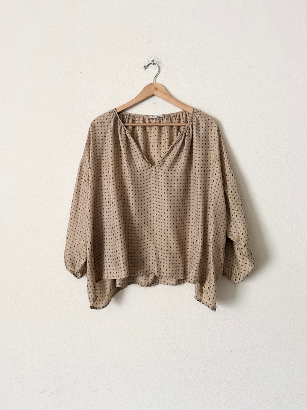 Mes Demoiselles Paris SIZE 36 brown printed 100% silk oversized blouse